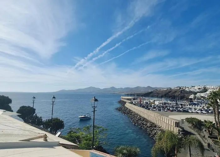 Lanzarote Harbour View Apartamento *