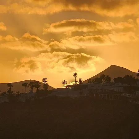 شقة Lanzarote Harbour View تياس